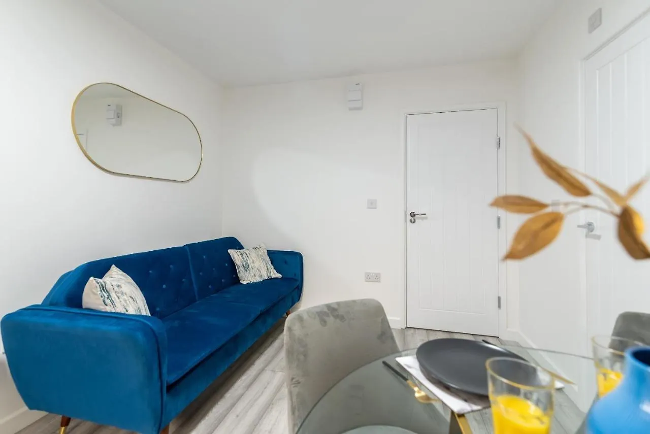 Apartment Exquisite Cardiff Apartments- With Garden Lounge & Games Room United Kingdom